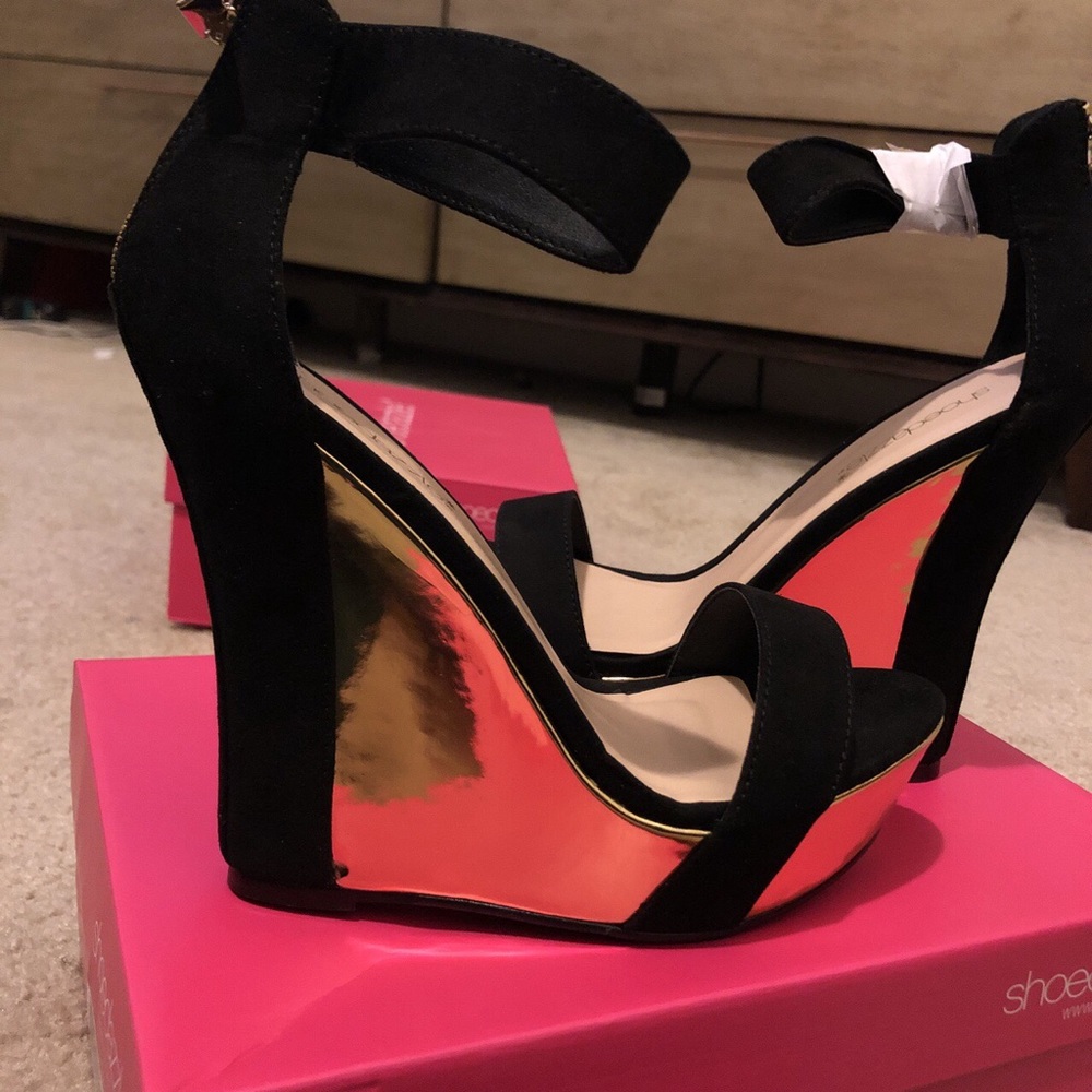 Wedges - Picture 3 of 3